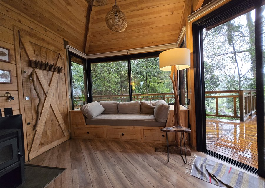 Ambiente real de hotelaria e acomodações Airbnb